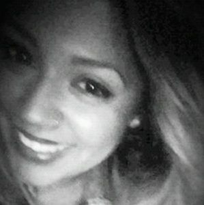 Meet your Posher, Cinthia